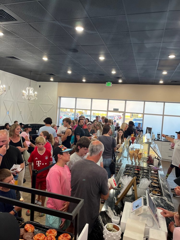 Mojo's Donuts & Coffee