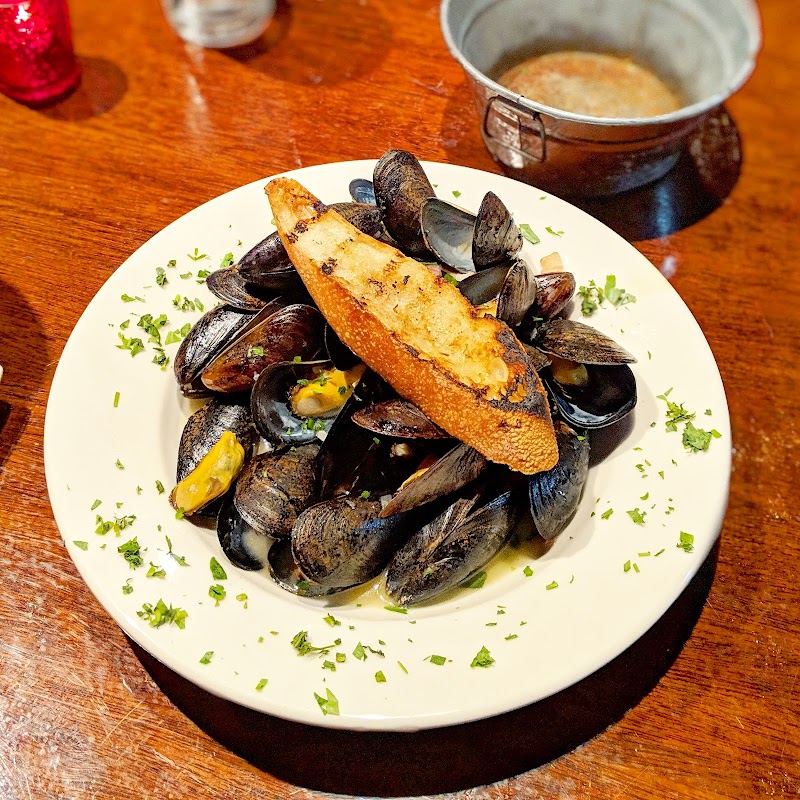 Hamilton Restaurant & Bar