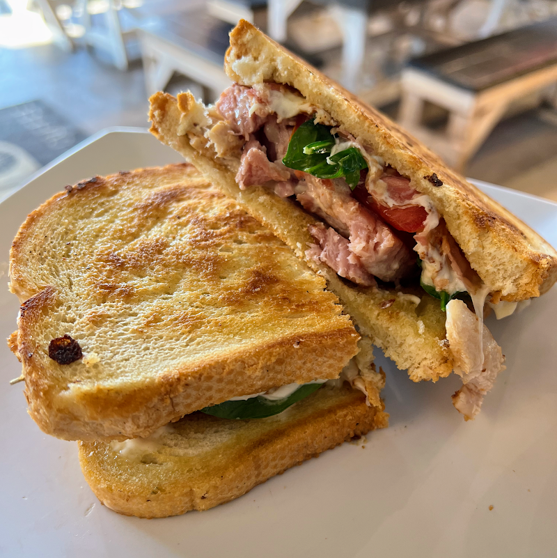 Red Bicycle Coffee & Crepes