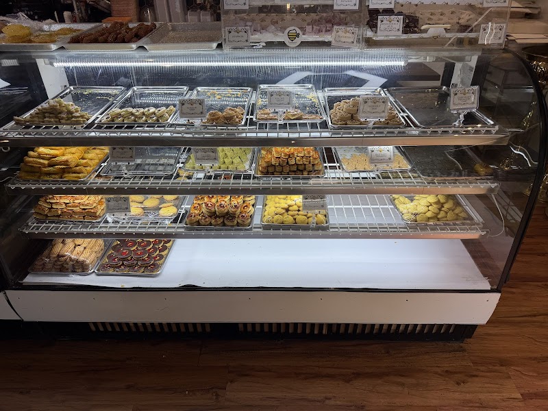 Kandoo Cafe & Custom Cakes