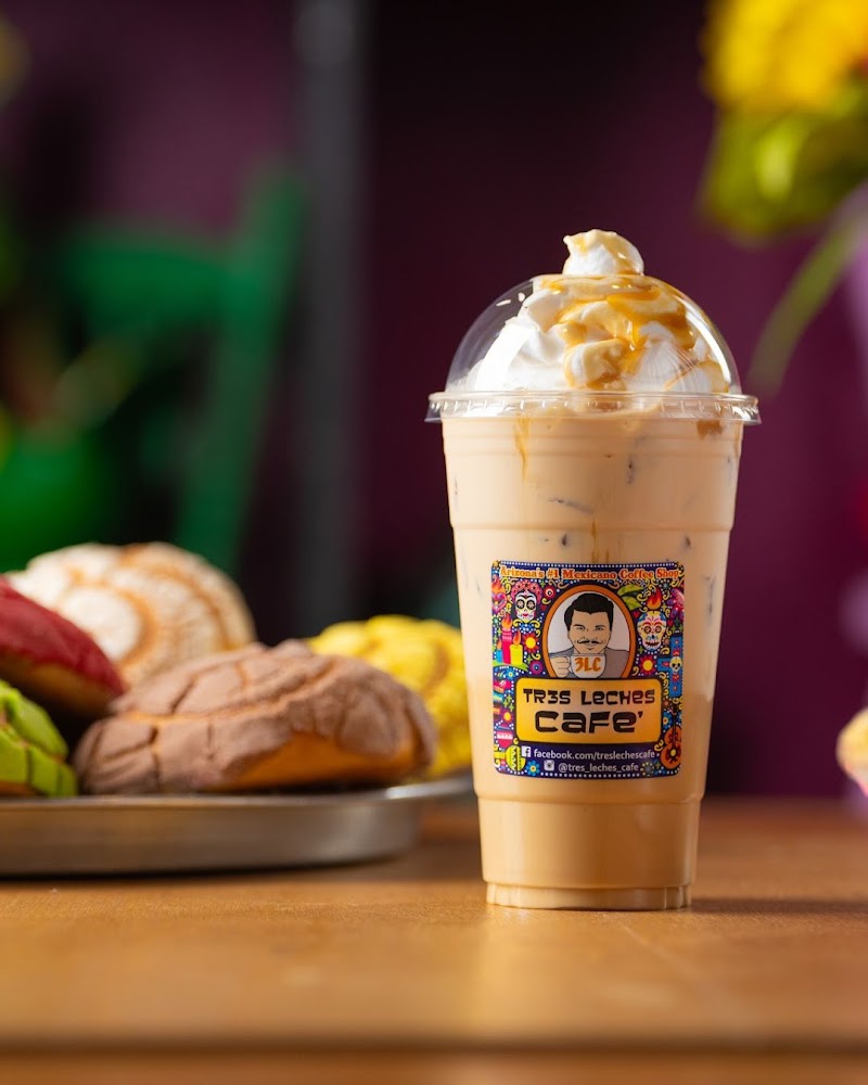 Tres Leches Café