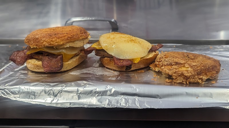 WHOLLY GRINDS Coffee Shop