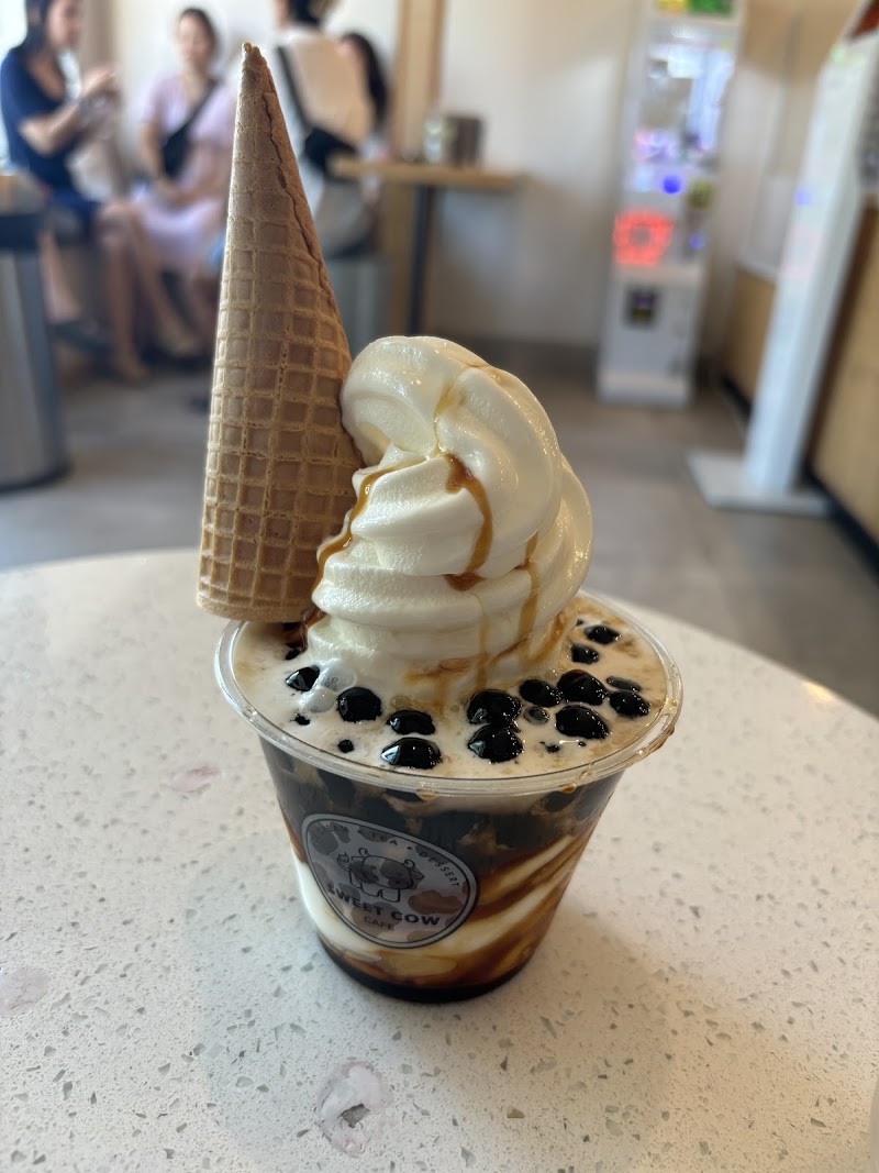 Sweet Cow Cafe - Ice Cream | Bubble Tea | Dessert