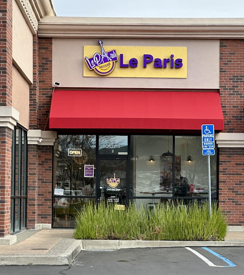Le Paris Artisan & Gourmet Cafe