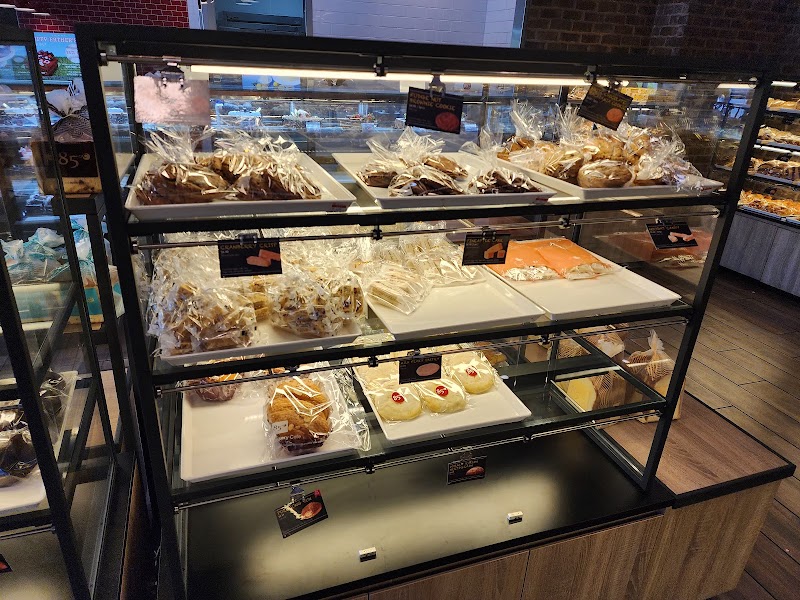 85°C Bakery Cafe - Newark