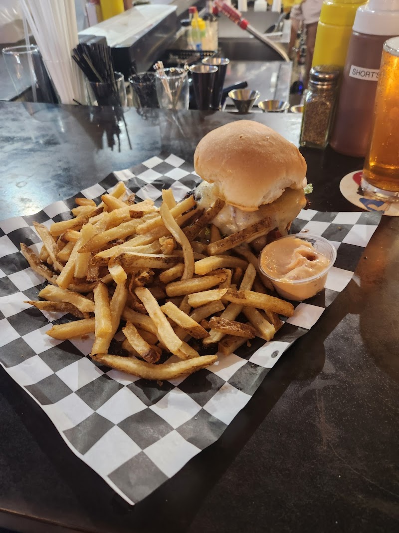 Short's Burger & Shine