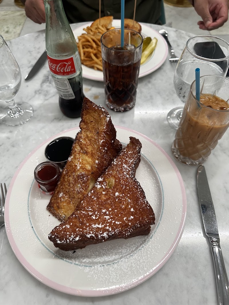 Sadelle's at Kith Miami Design District