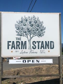 The Farmstand, by Lehne Farms LLC