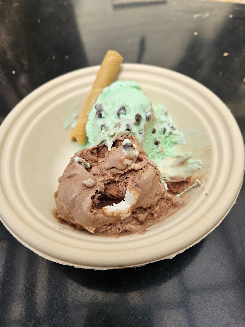 Idyllwild Ice Cream Shop