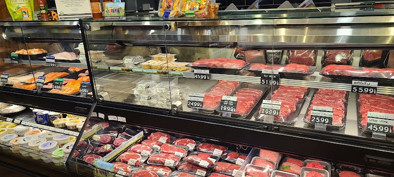 Village Beach Market