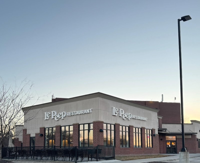 Le Peep Omaha - Aksarben