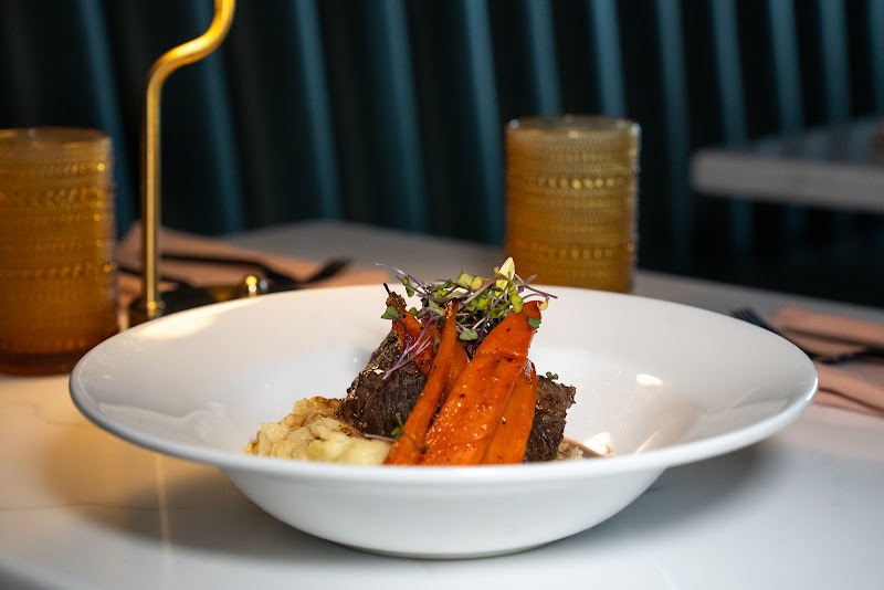 Social Birdie Restaurant and Bar