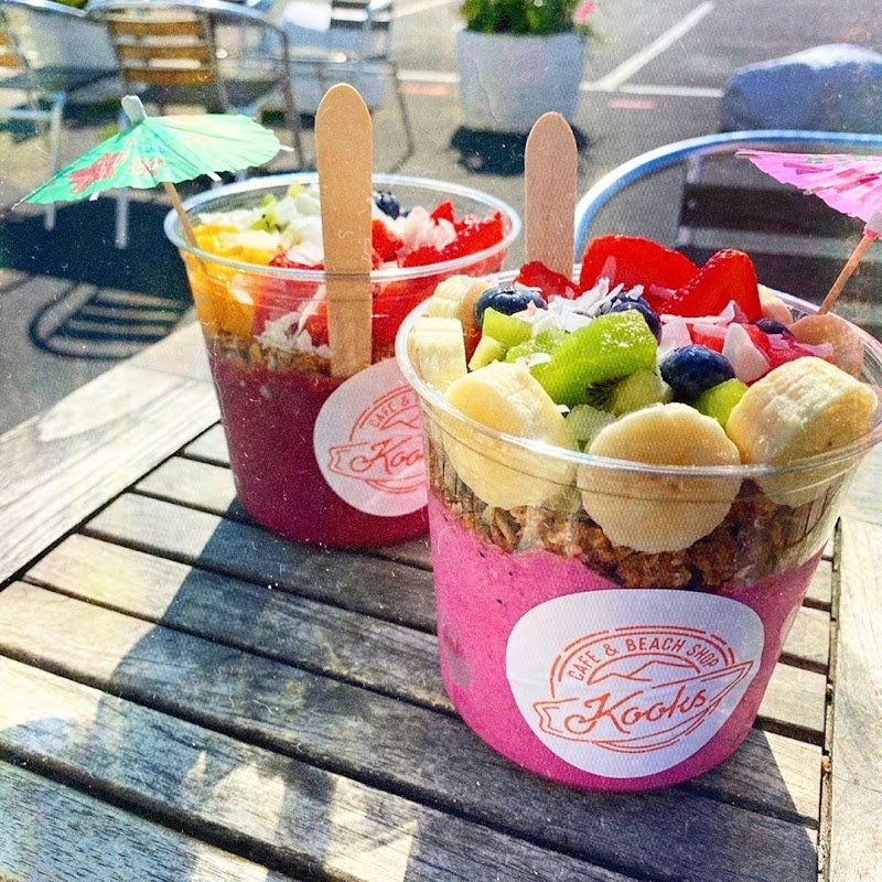 Kooks Cafe & Beach Bar