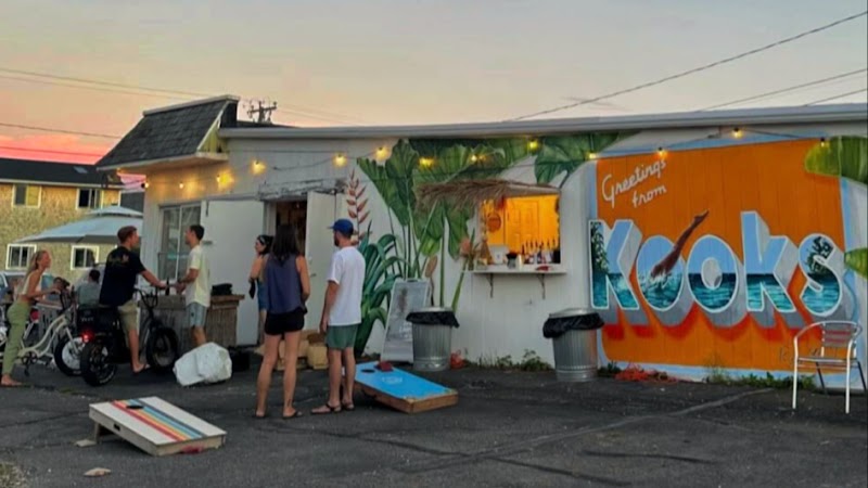 Kooks Cafe & Beach Bar