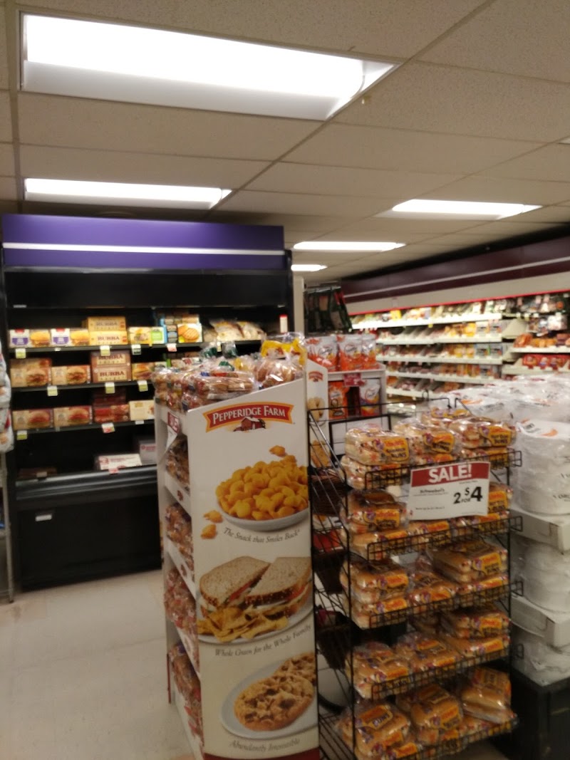 Giant Eagle Supermarket