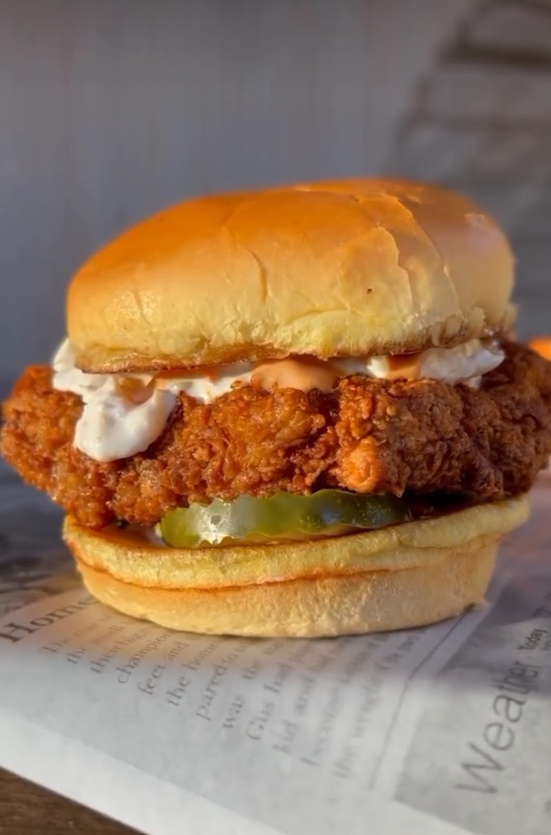 CHI TEA - Hot Chicken, Burgers, & Wings