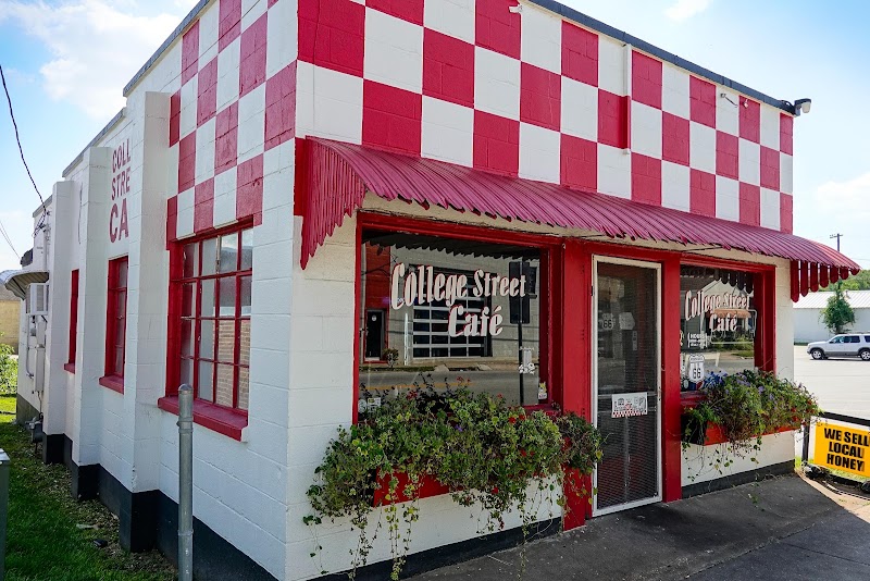 College Street Café