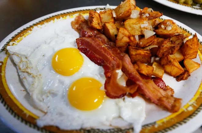 College Street Café