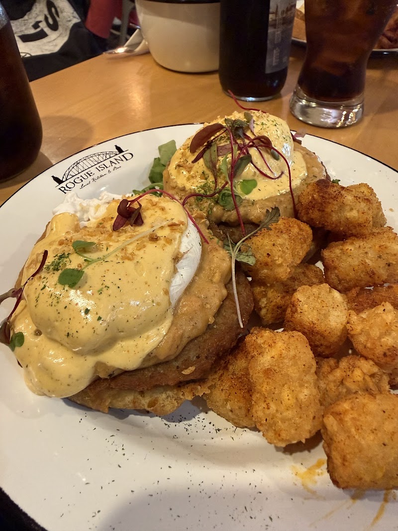 Rogue Island Local Kitchen & Bar