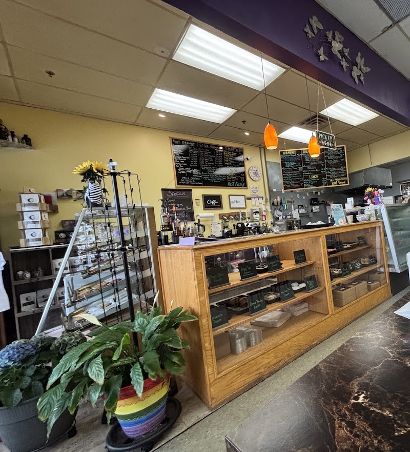 Aurora's Café and Gifts