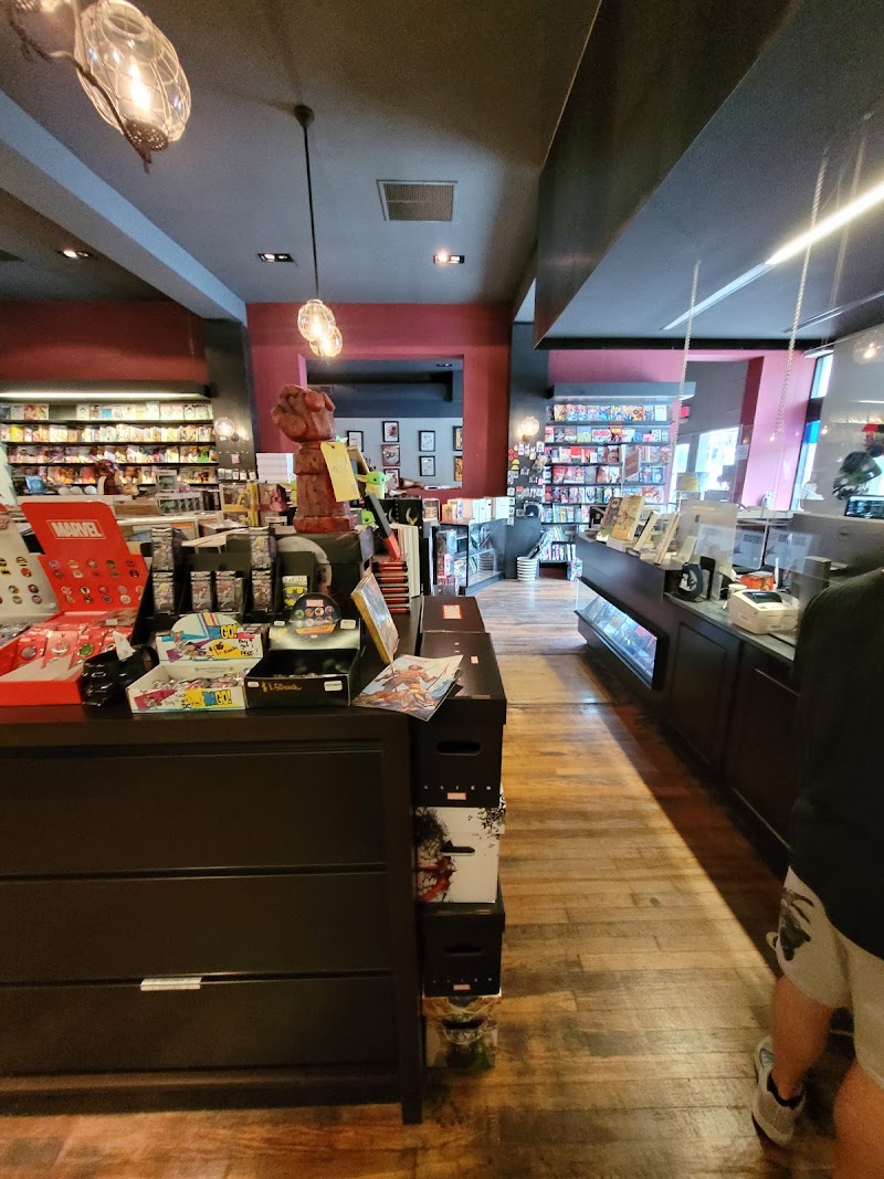 Legend Comics & Coffee