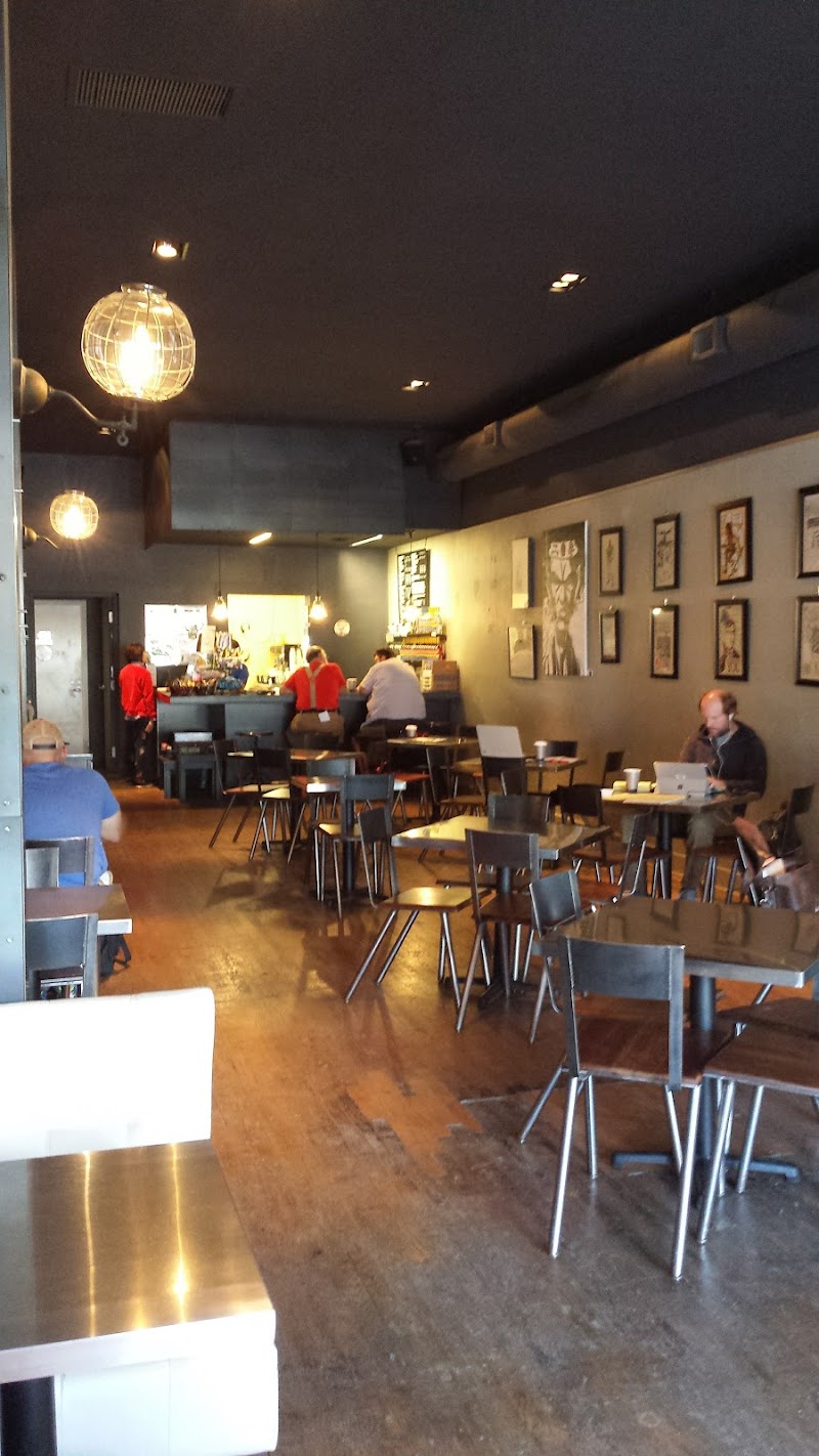 Legend Comics & Coffee