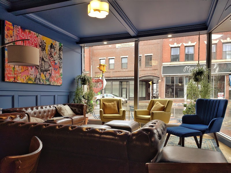 Joe's Flat Iron Café