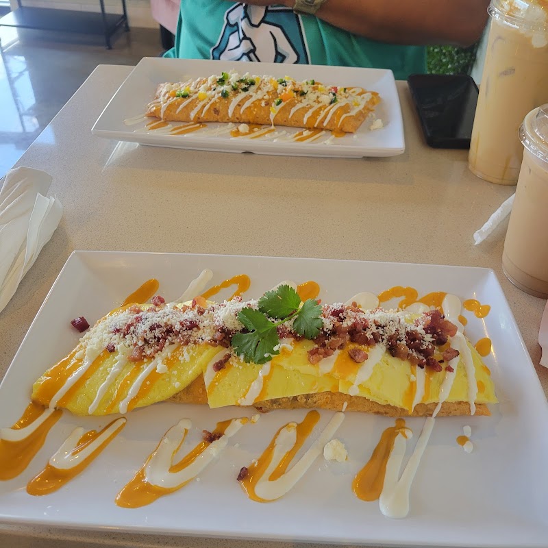 Molina's Creperie