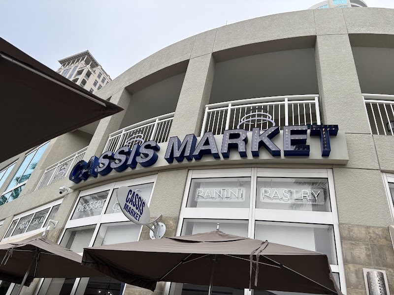 Cassis Market & Cafe