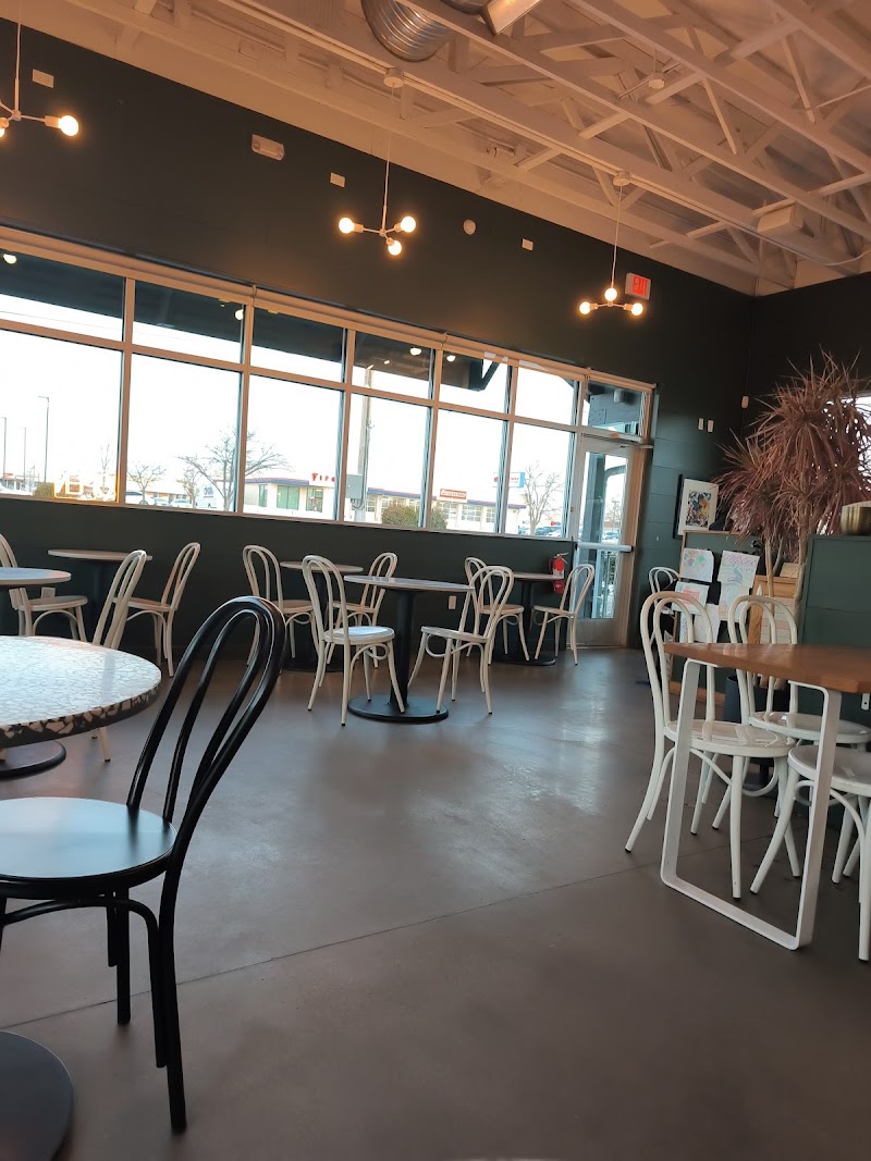 Morning Fog Bakery & Café