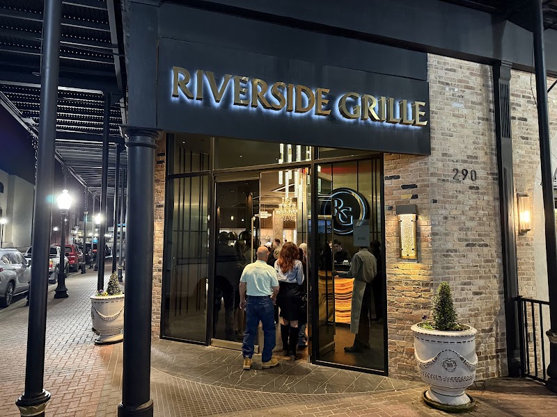 Riverside Grille
