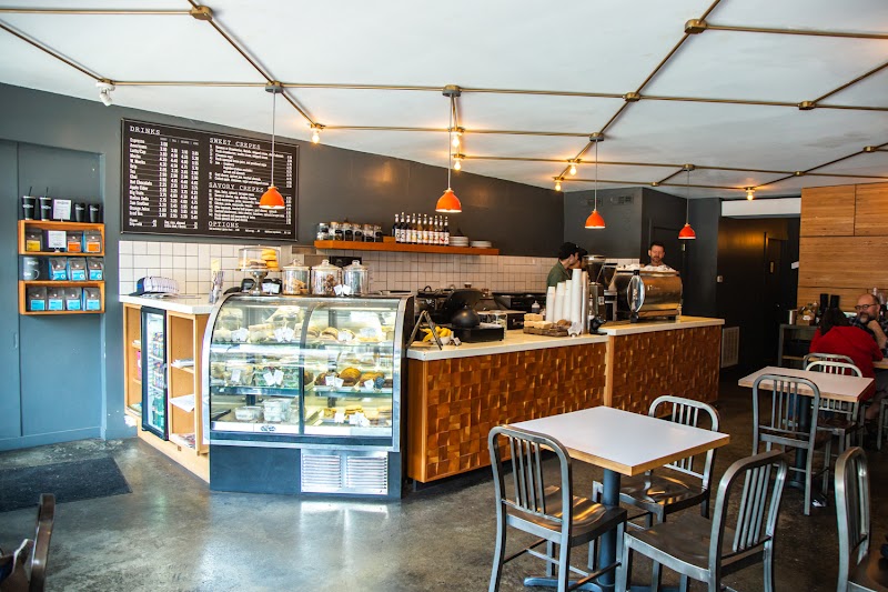 Cafe Javasti - Maple Leaf