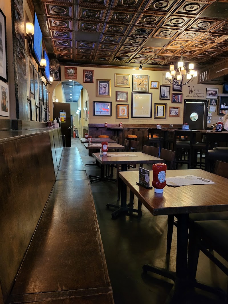 Mortimer's Cafe and Pub