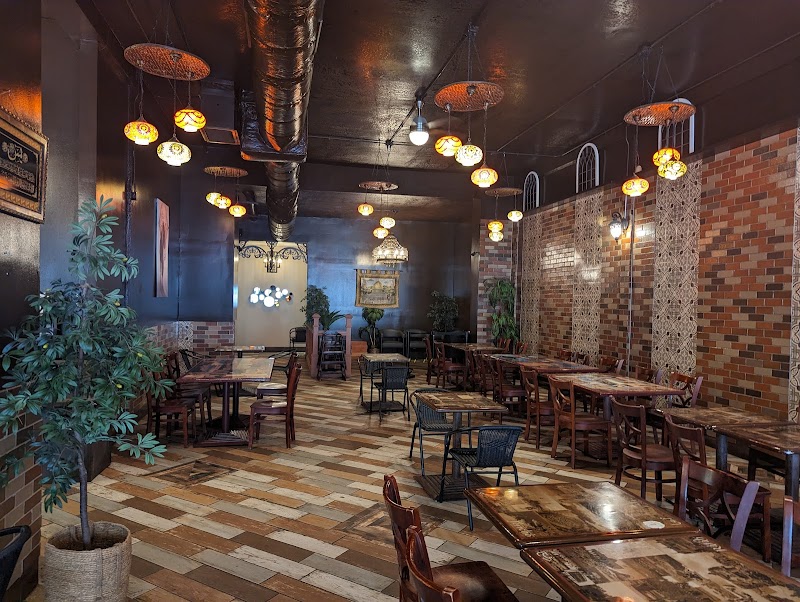 Wally's Falafel and Hummus