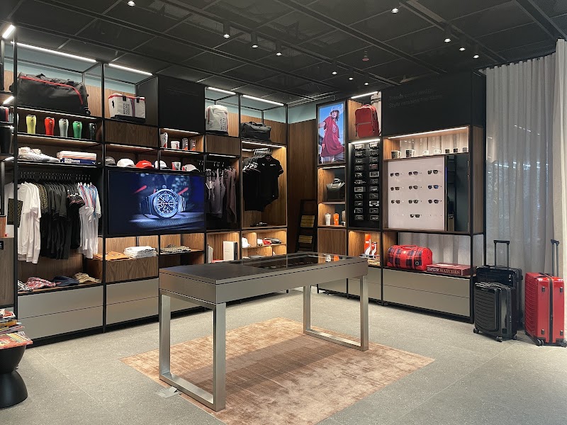 Porsche Studio Naples