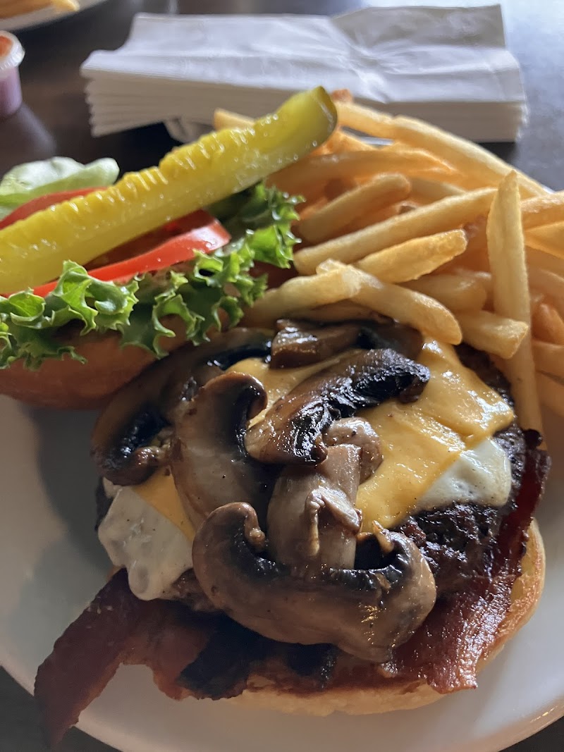 Basketcase Cafe' & Catering