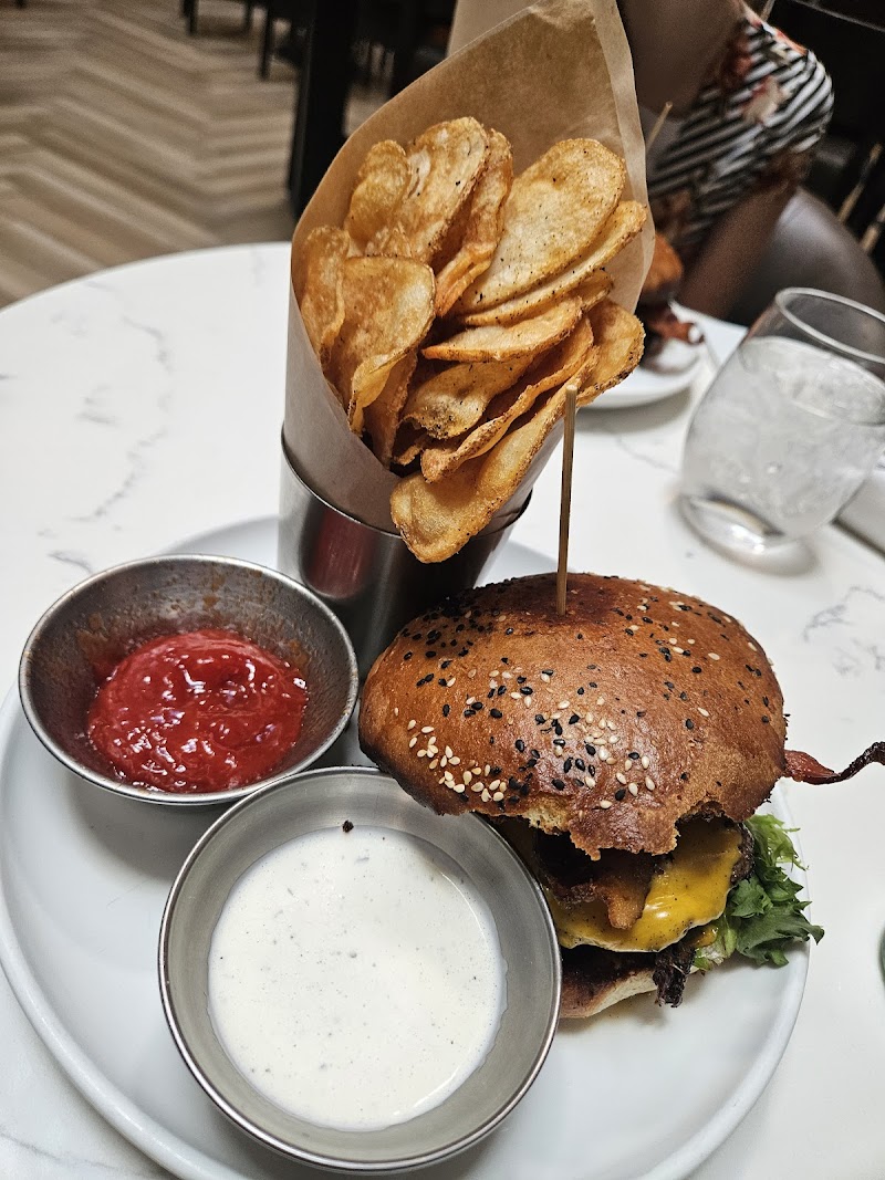 Claraboya Scratch Kitchen & Bar