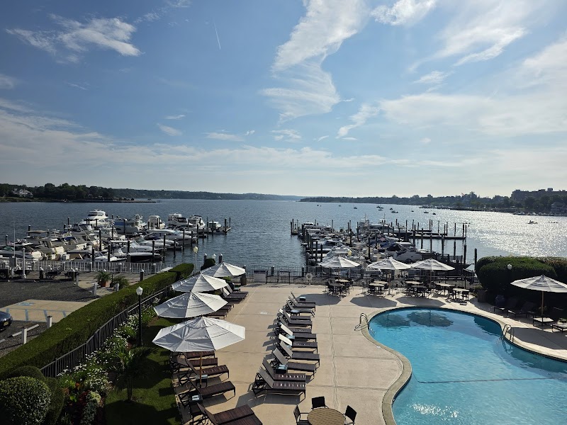 The Dining Room at the Molly Pitcher Inn