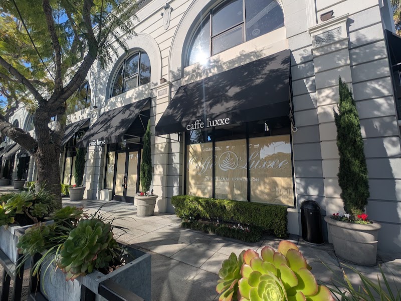 Caffe Luxxe (Opening in December!)