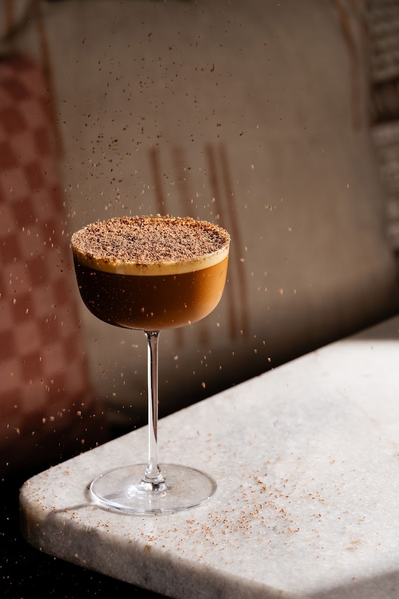 Residents Cafe & Bar