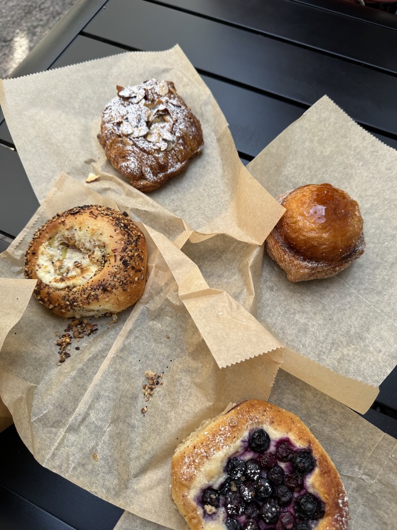 WELTONS TINY BAKESHOP