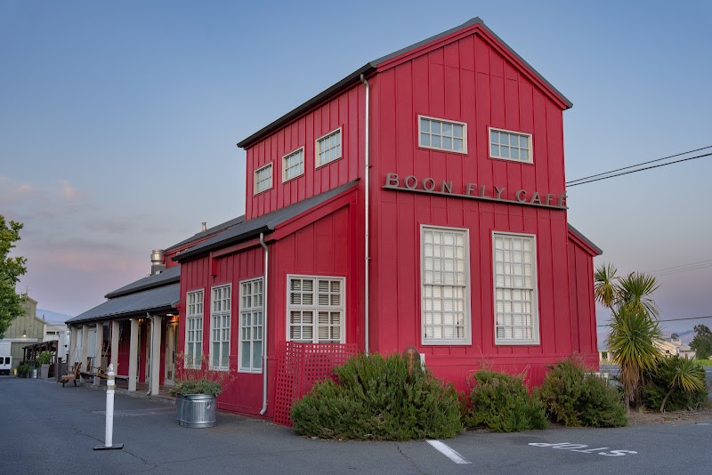 Boon Fly Café
