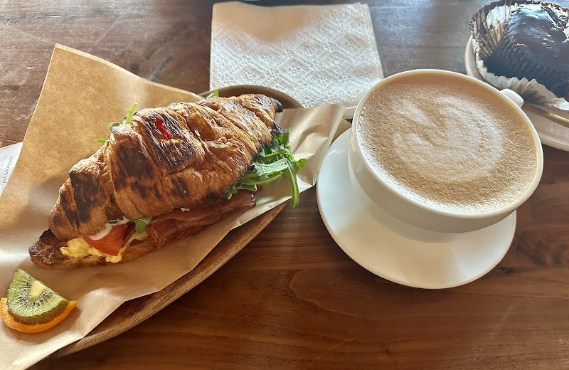 Arise Kona Bakery and Cafe