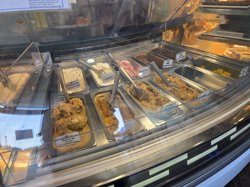 Dulce D Leche Gelato Cafe