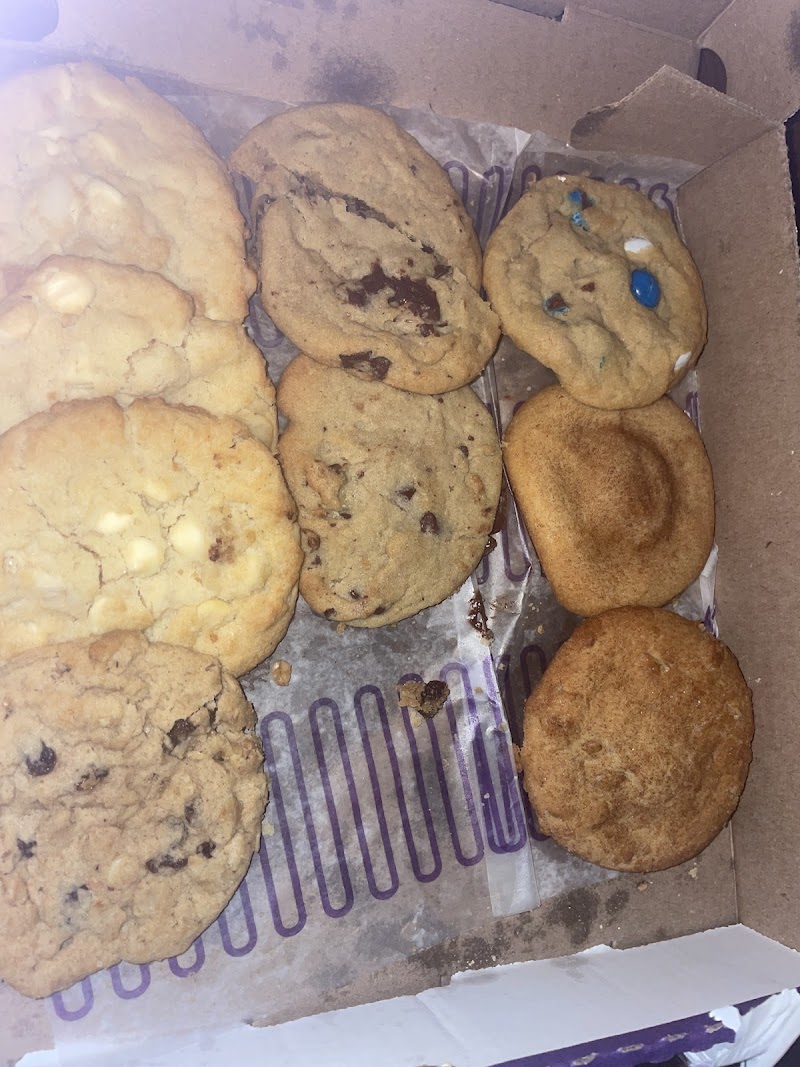 Insomnia Cookies