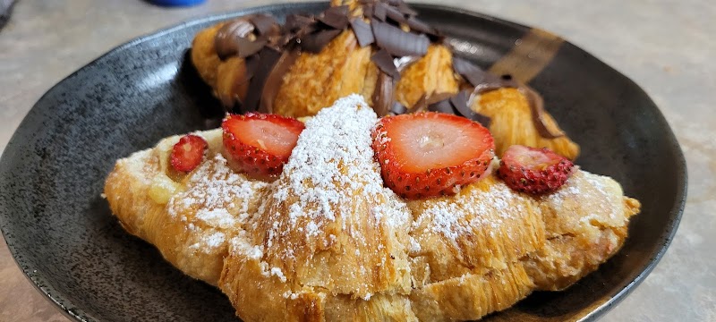 Rapalo Coffee & Croissants