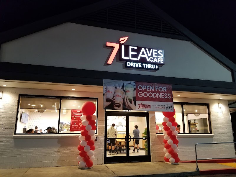 7 Leaves Cafe Harbor & Edinger