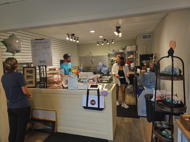 Lem's Cafe