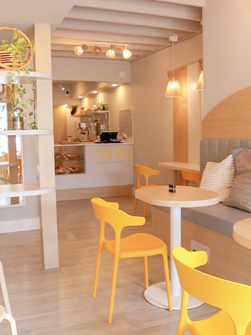 La Mesa, Café - Bistro