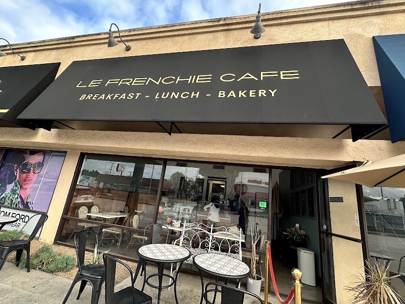 Le Frenchie Cafe